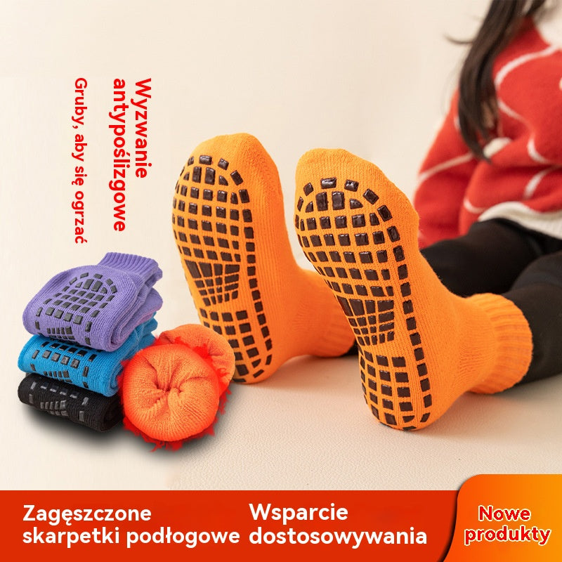 🧦🔥💥Kup 3, a 3 dostaniesz gratis🔥 Zimowe, antypoślizgowe skarpetki podłogowe, bardzo grube i ciepłe, bardzo gruba, wykonana z frotte, masuje podeszwy stóp